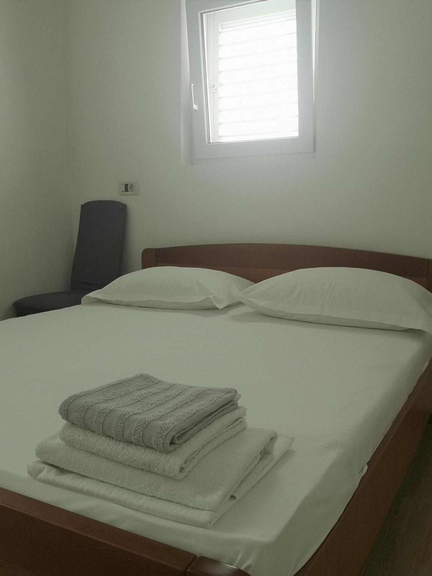 Apartman Adriatic Pavlinovic - Makarska Eksteriør billede